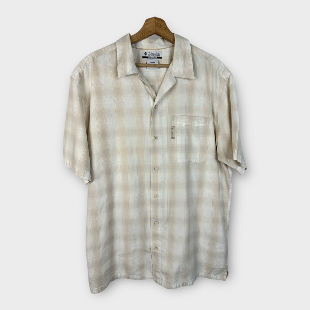 Columbia Mens size Large Short Sleeve Button Down Shirt Cream Hiking Outdoor